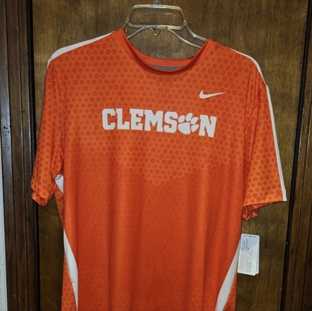 Nike Men’s Clemson Tigers Digital SS Football Shirt Sz. Medium NEW AQ3494-820